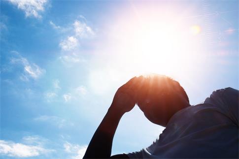 1687229124107534.jpg 攝圖網_500968409_banner_中暑場景(企業商用).jpg