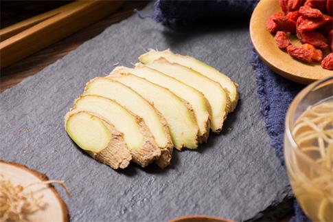 1739232566971332.jpg 攝圖網_501118909_banner_驅寒的生姜片姜茶(企業商用).jpg